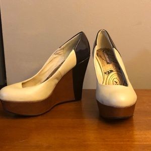 Dollhouse wedges
